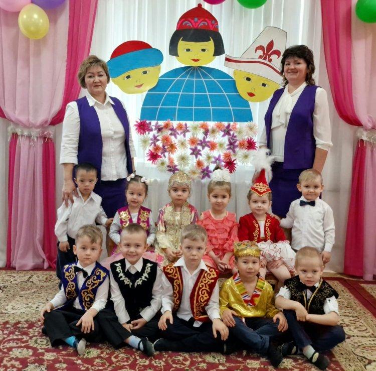 Праздники, посвященные Дню дружбы народов Республики Казахстан