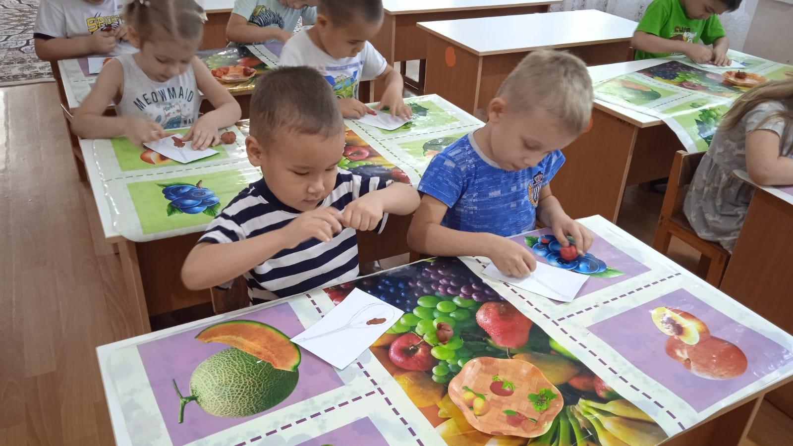 Пластилинография "Звени домбра" в предшкольной группе № 10