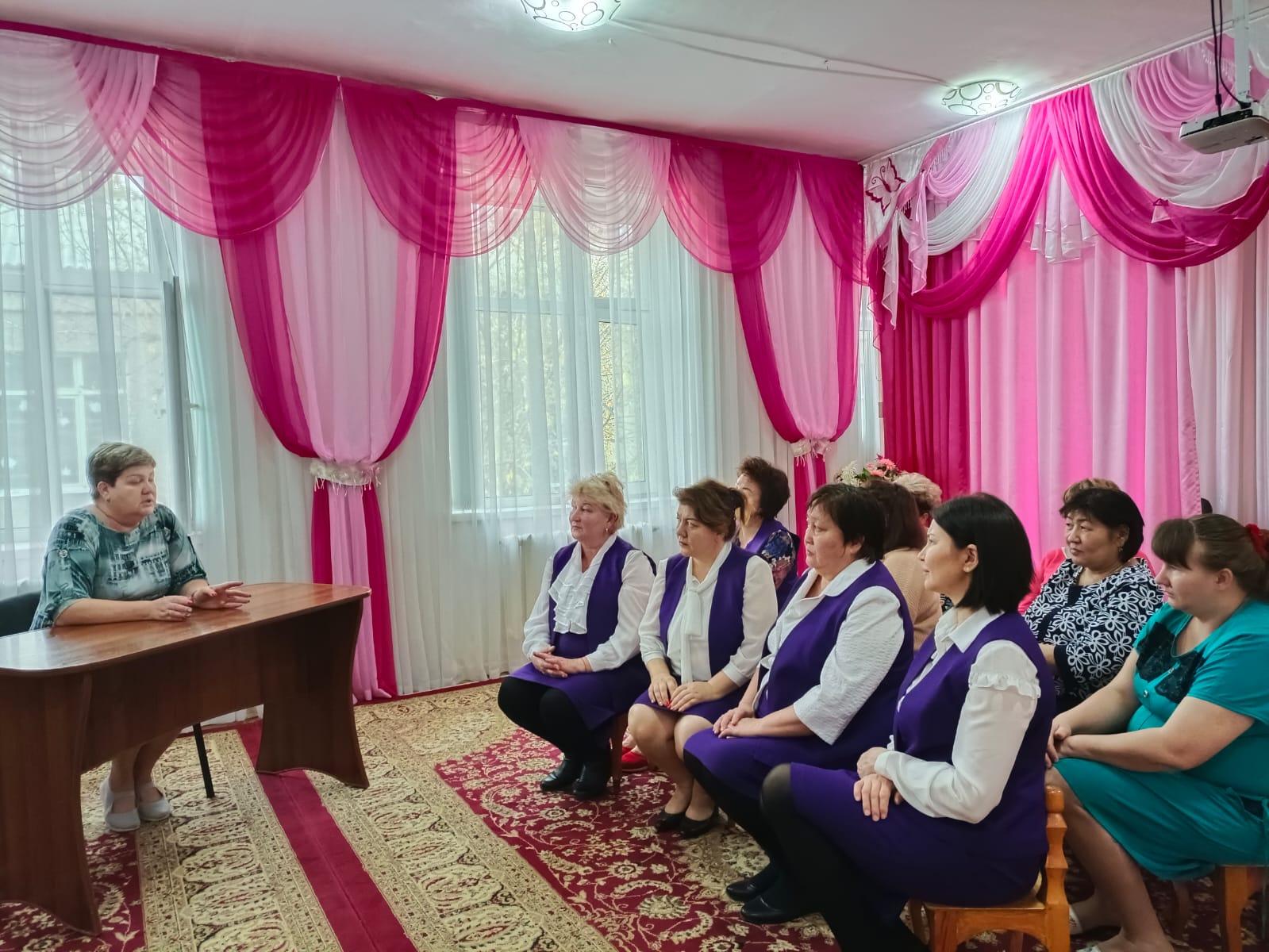 Разъяснительная работа  о внедрении профессионального стандарта "Педагог нового поколения"